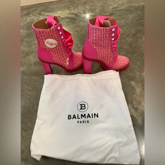Authentic balmain x barbie boot SOLD ON TRR - Picture 2 of 8